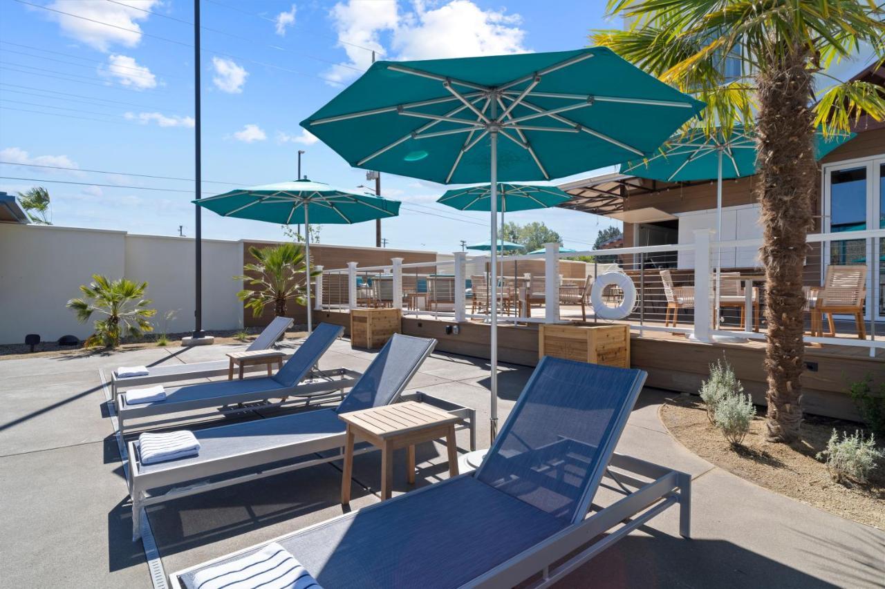 Compass By Margaritaville Medford Exterior photo